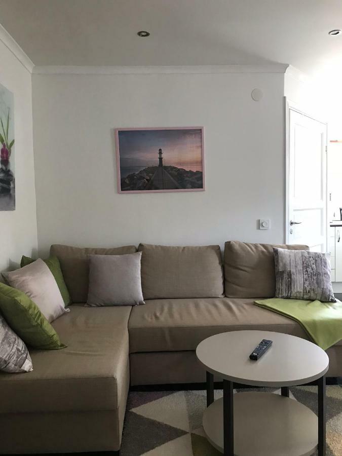 Tyreso Lagenhet I Villa Pa Fornudden מראה חיצוני תמונה