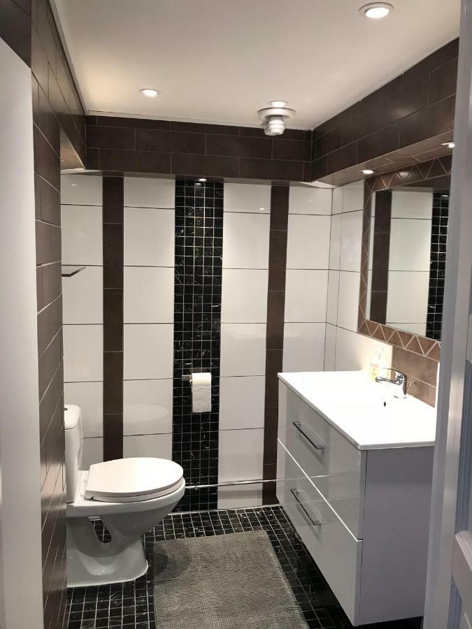 Tyreso Lagenhet I Villa Pa Fornudden מראה חיצוני תמונה
